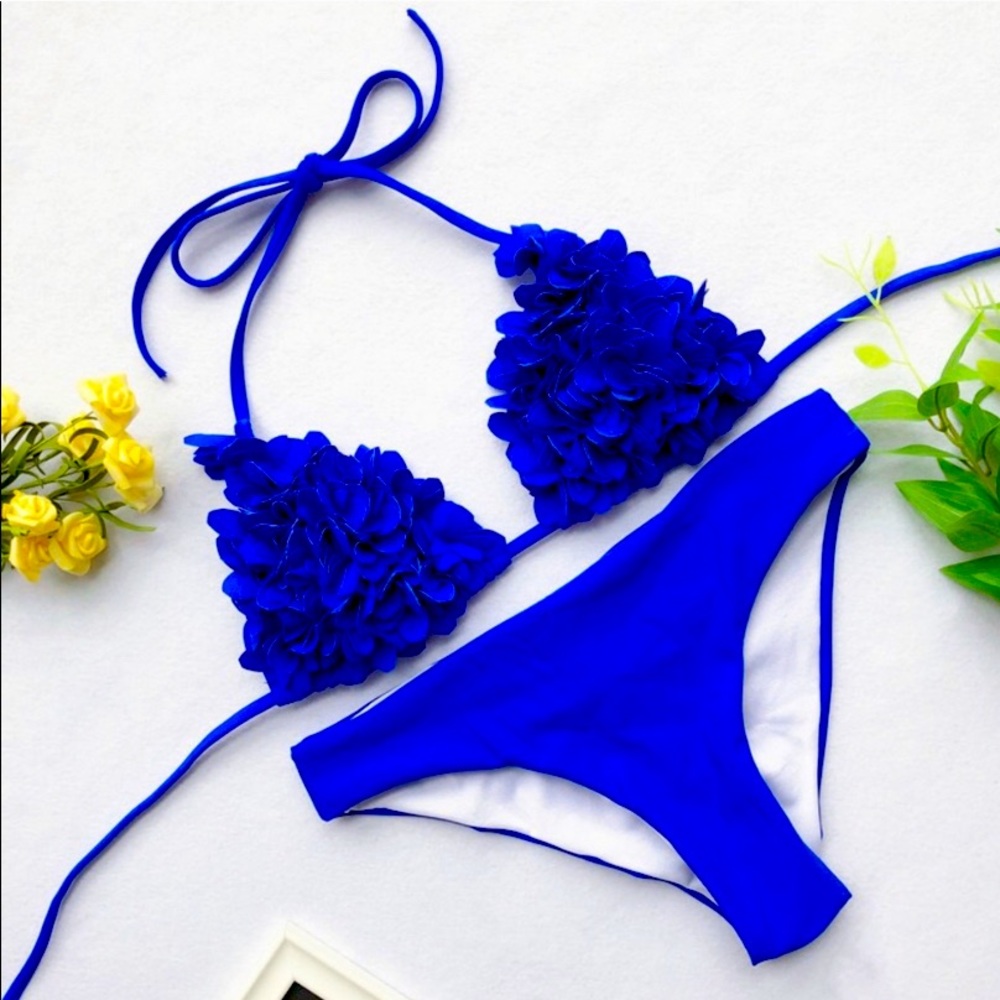 COPY - NWT.  BEAUTIFUL RAGING BLUE BIKINI.